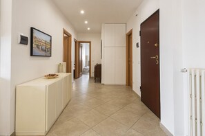 Interior - Monte Morello View By MMega (Firenze)