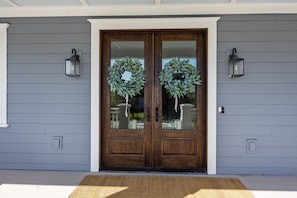 Exterior detail - Beautiful Ocean Views w/ Pool and Elevator! (Isle Of Palms)