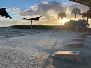 Children's play area - outdoor - Seaside Therapy  (Myrtle Beach)