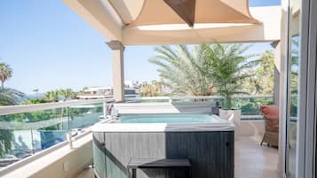 Departamento Deluxe, 2 habitaciones, hidromasaje, vista al mar | Vista desde la habitación