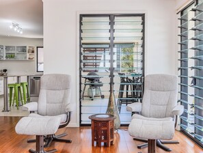 Apartment, 3 Schlafzimmer | Wohnbereich
