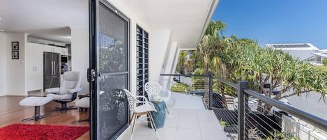 Apartamento, 3 habitaciones | Balcón