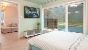 Basic Room, 2 Bedrooms (Riverview Pool Villa (BBQ, Spa, 2BR)) | 2 bedrooms, free WiFi - Danyang Greennarae Dokche Poolvilla Pens (Danyang)