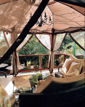 Luxury Room | Pemandangan balkoni