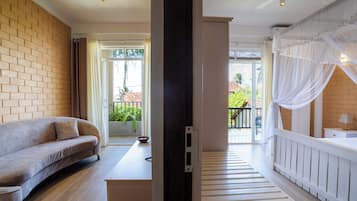 24-inch Smart TV with digital channels, books