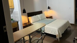 ห้องคลาสสิก, ลานระเบียง, วิวสวน