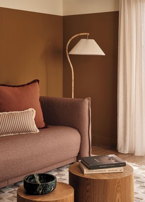 Iron/ironing board, free WiFi