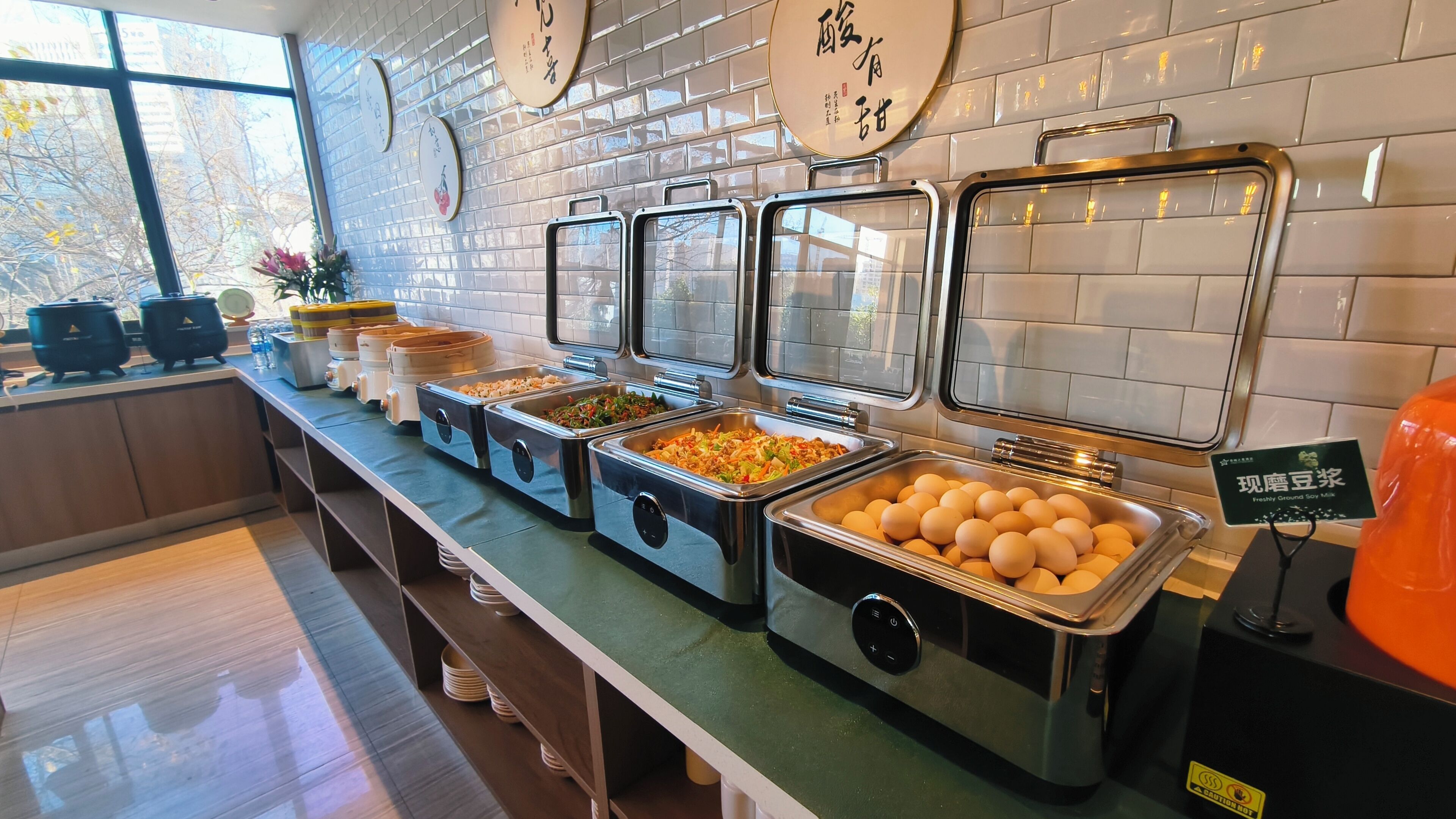 Free daily buffet breakfast