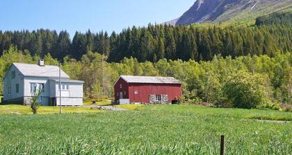5 Person Holiday Home in Eide-by Traum