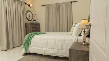 Family House, Garden View | 2 bedrooms, iron/ironing board, free WiFi