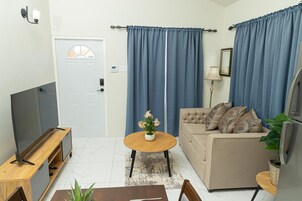 Family House, Garden View | Living area