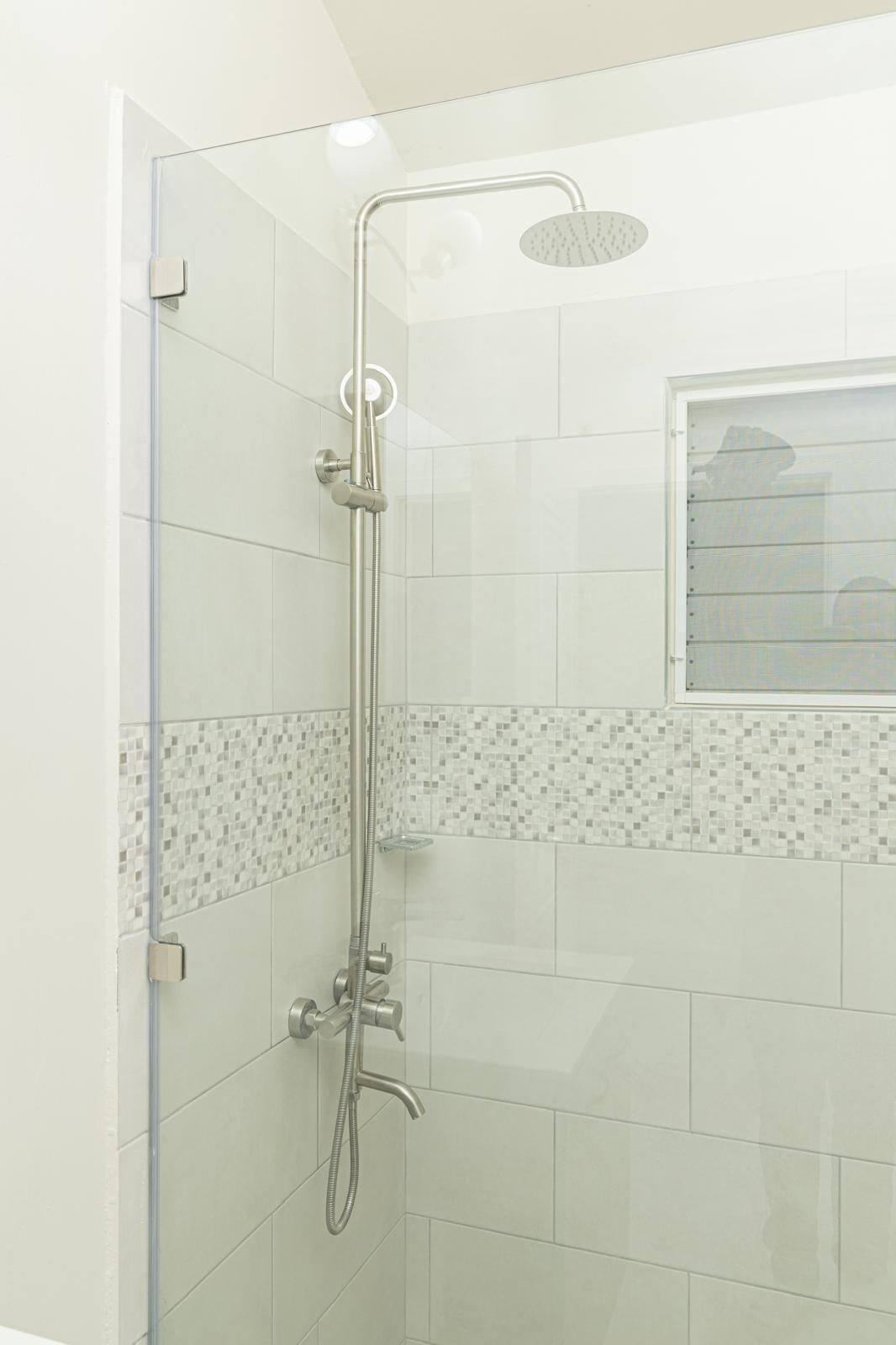 Family House, Garden View | Bathroom | Shower, towels, toilet paper