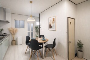 Dining - Osaka Travel - Private house rental - Can accommodate up to 12 people - 4 minutes to Dotonbori Namba by subway - Right next to Tsuruhashi Station (Osaka)