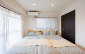 2 habitaciones, tabla de planchar con plancha y wifi 