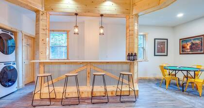 15 Mi to Lake Superior: Renovated Church w/ Grill