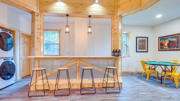 Dining - Ultimate UP Retreat Near ATV Trails & Twin Lakes (Toivola)