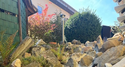 Ferienwohnung Gaßmann" mit Gemeinschaftsgarten, Balkon und Wi-Fi