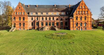 Ferienwohnung 'Schloss Melkof' mit privatem Garten und Wi-Fi