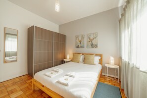 2 camere, ferro/asse da stiro, Wi-Fi gratuito, lenzuola