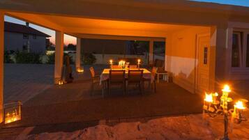 Biệt thự (Three Bedroom Villa With Private Pool) | Hồ bơi