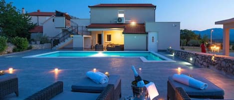 ヴィラ (Three Bedroom Villa With Private Pool) | 外観