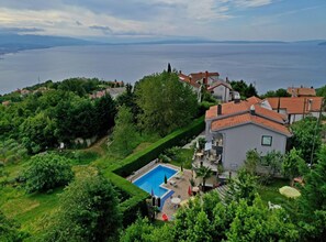 Villa (Five Bedroom Villa with Balconies) | Bahagian luar