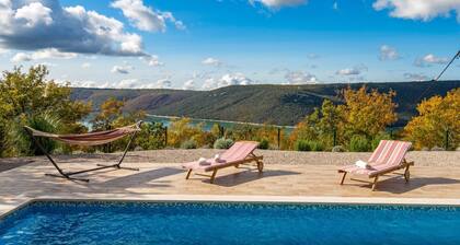 Wonderful Labin Villa With Private Pool and Sea Views