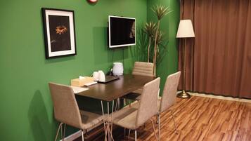 Standard Twin Room | Blackout drapes, free WiFi