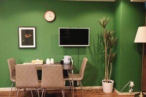 標準雙床房 | 遮光布/窗簾、免費無線上網