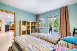 1 bedroom, iron/ironing board, free WiFi, bed sheets