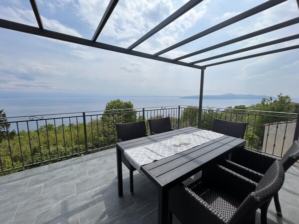 Casa (Two Bedroom Holiday Home) | Terrazza/patio