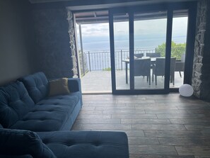 Ferienhaus (Two Bedroom Holiday Home) | Wohnzimmer