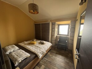 House (Two Bedroom Holiday Home) | 2 bedrooms, free WiFi - Splendid Holiday Home With Panoramic Sea Views Moscenicka Draga (Moscenicka Draga)