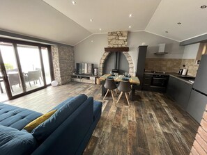 Ferienhaus (Two Bedroom Holiday Home) | Wohnzimmer