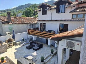 Apartment (One Bedroom Apartment) | Exterior