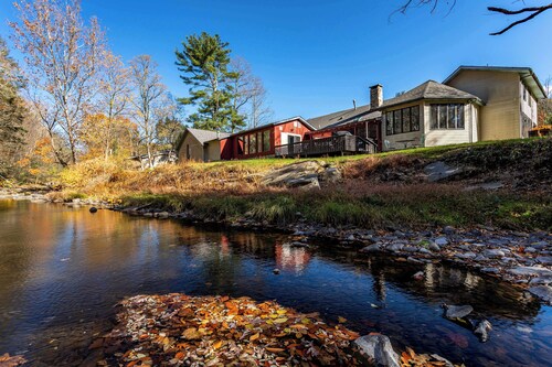 Heated Indoor Private Pool | Stream Front | Game Room