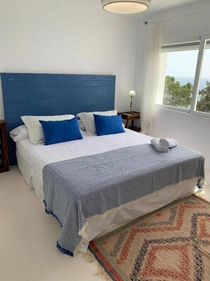 Ullakkohuoneisto, 3 makuuhuonetta, parveke | 3 makuuhuonetta