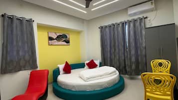 Habitación doble superior | Escritorio, sistema de insonorización, wifi gratis y ropa de cama