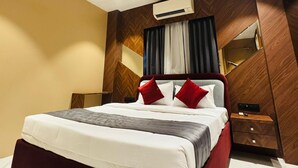 Room - Ammas Palace Hotel (Mumbai)
