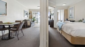1 dormitorio, escritorio, wifi gratis y ropa de cama