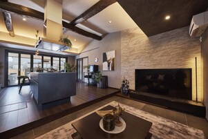 奢华别墅 | 起居区 | 平板电视