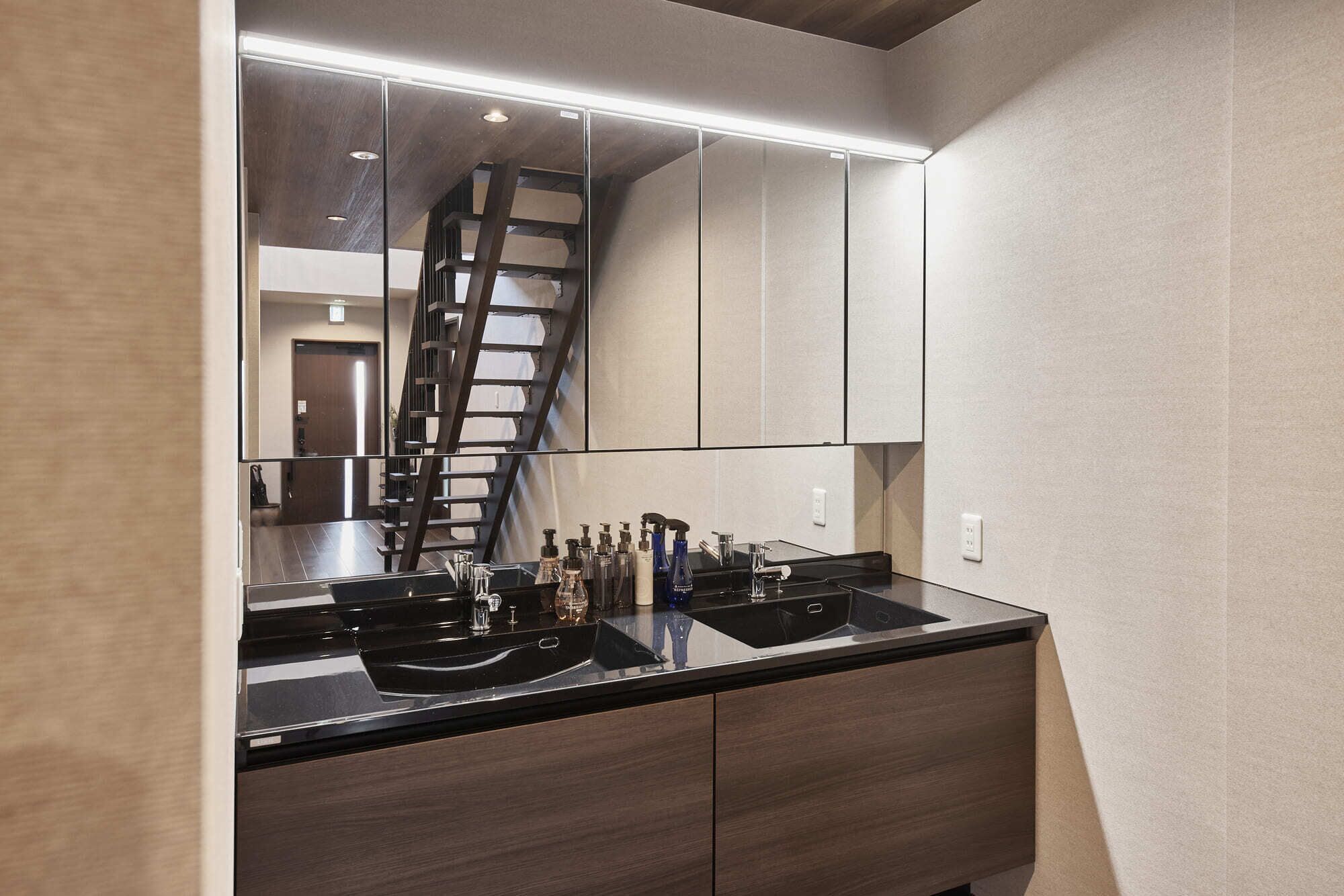 Luxury Villa | Bathroom | Bathrobes, slippers