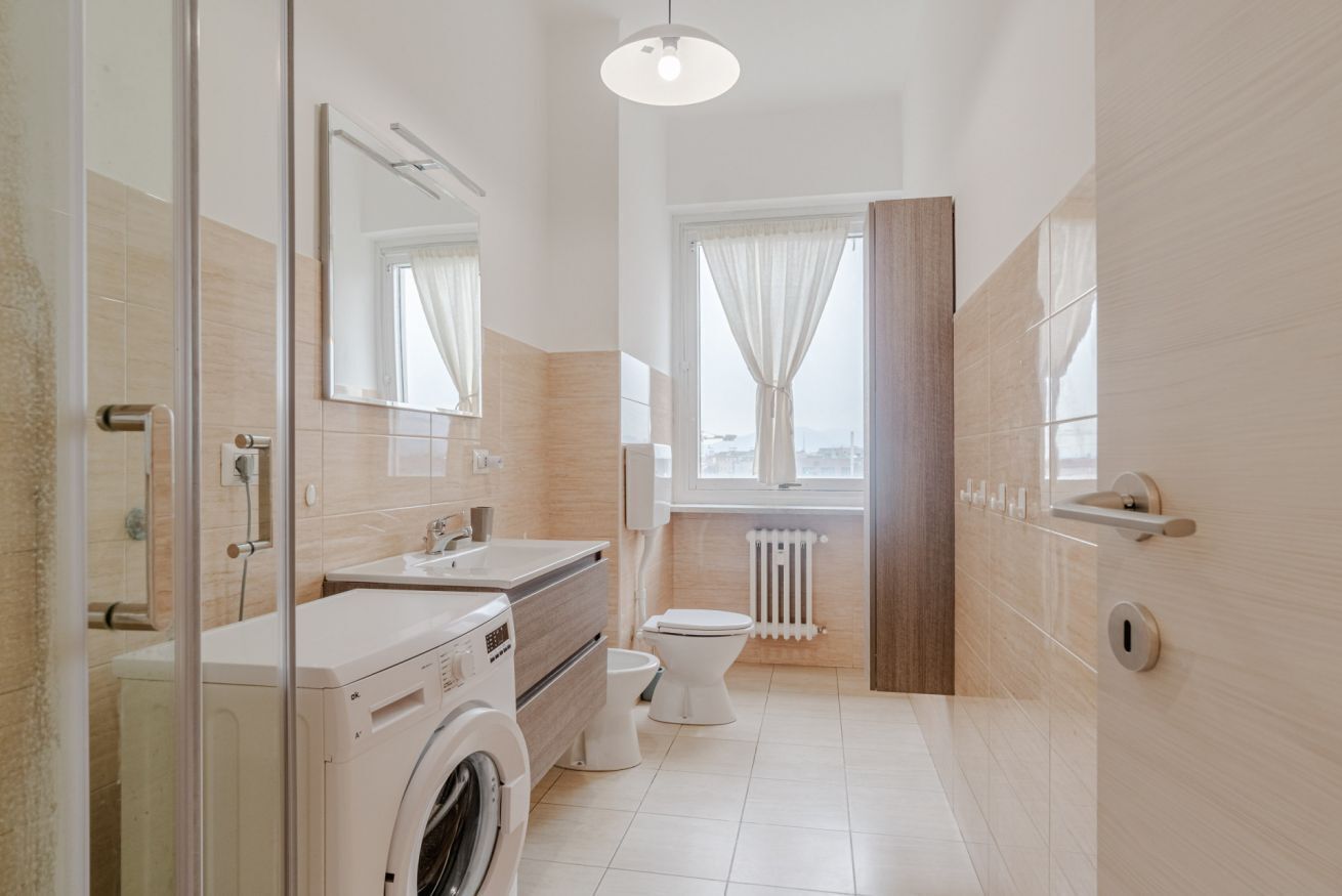 Doccia, asciugacapelli, bidet, asciugamani