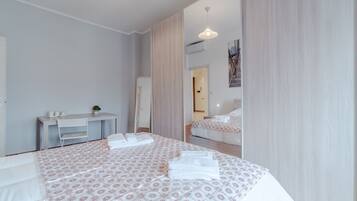 2 chambres, fer et planche Ă repasser, Wi-Fi, draps fournis