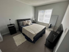 House, 2 Bedrooms | 2 bedrooms - Cozy Whitby Retreat - 2 Bedroom Private House (Whitby)