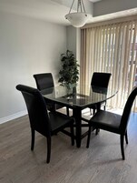 House, 2 Bedrooms | Living area