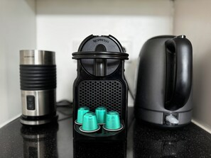 Coffee and/or coffee maker - Momo's Deluxe Apartment - De Pijp Amsterdam (Amsterdam)