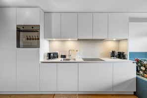 Fridge, microwave, oven, dishwasher