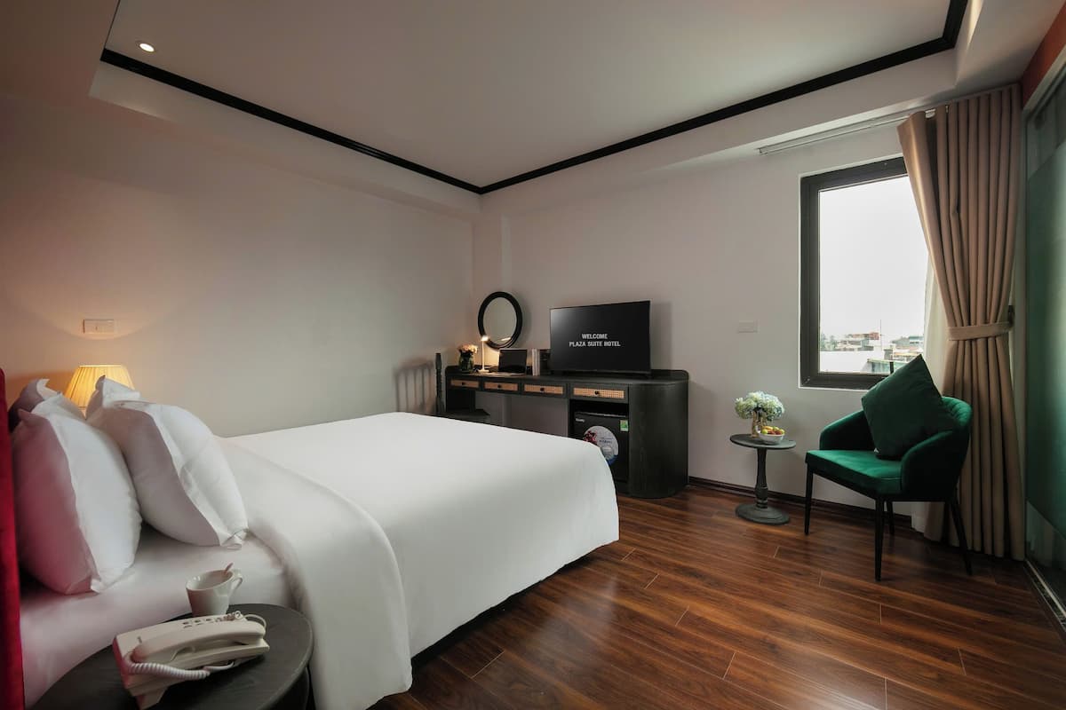 Deluxe Double Room with Window | 1 bedroom, Egyptian cotton sheets, premium bedding, Select Comfort beds