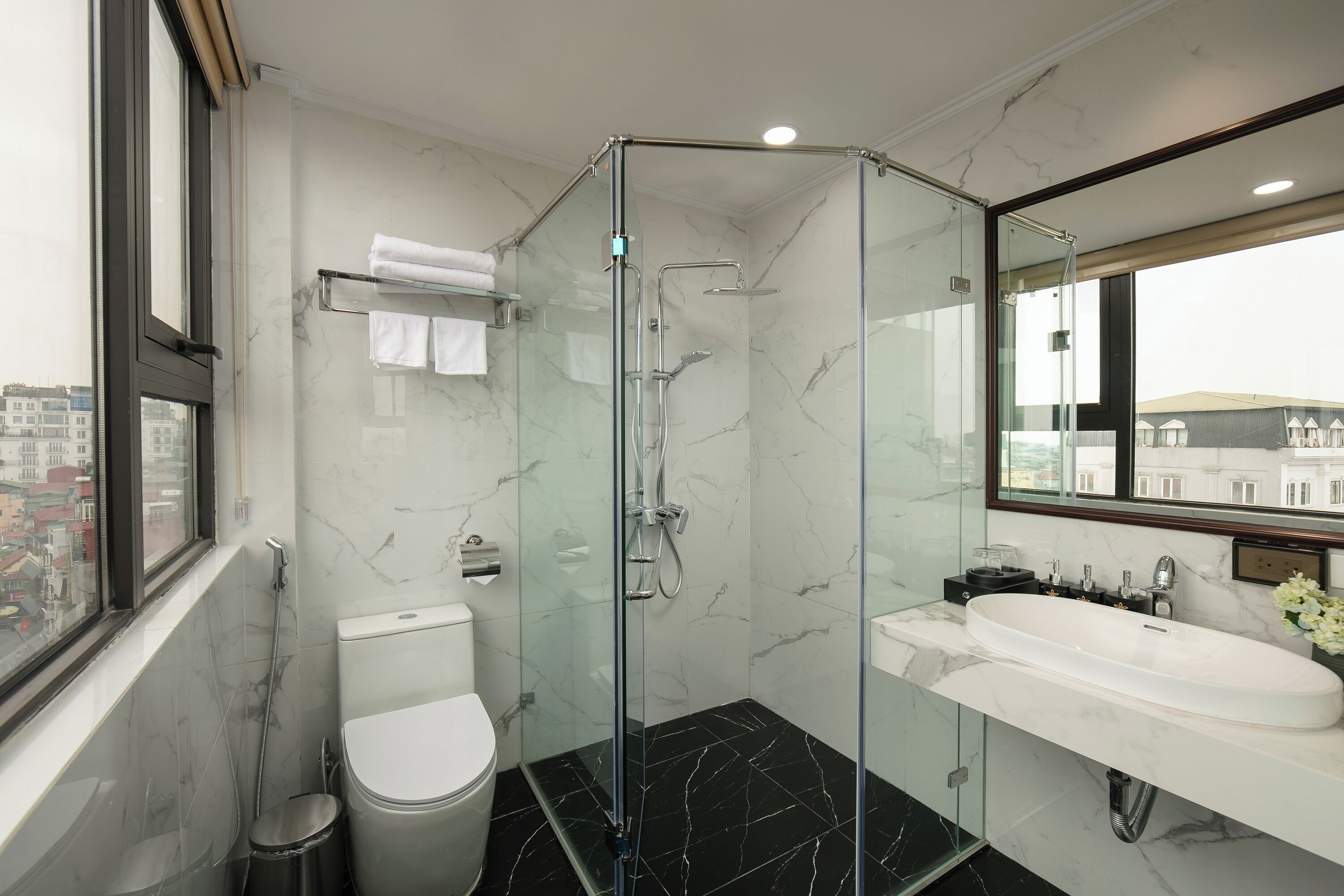 Photo - Hanoi Plaza Suite Hotel & Spa